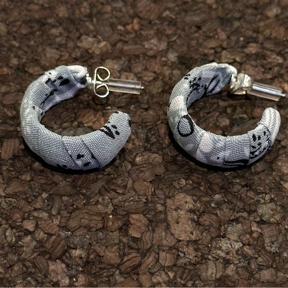 Set of 3 American Eagle Outfitters Hoop & Stud Earrings - Picture 10 of 11